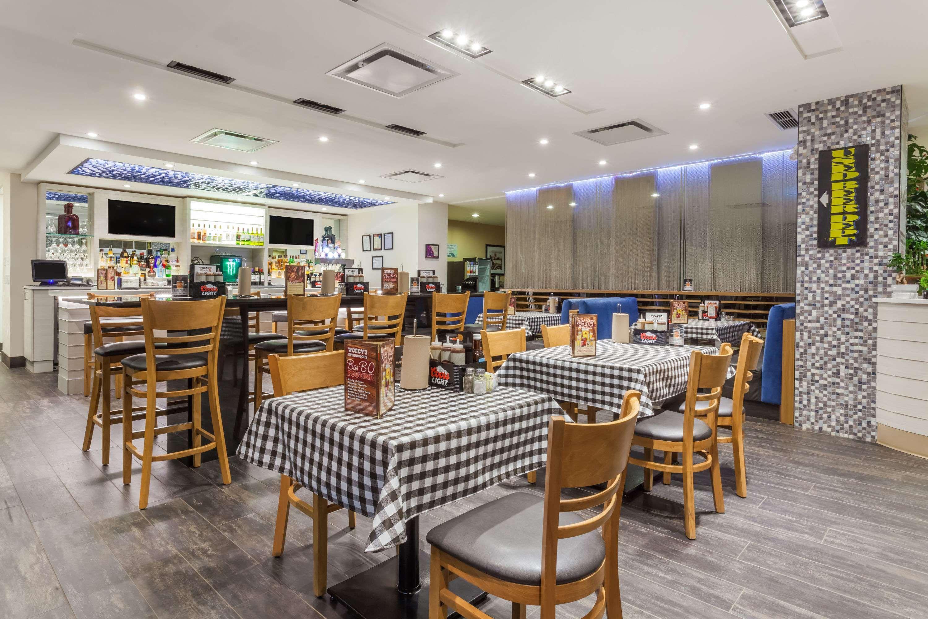 Radisson Hotel Edmonton Airport Leduc Extérieur photo