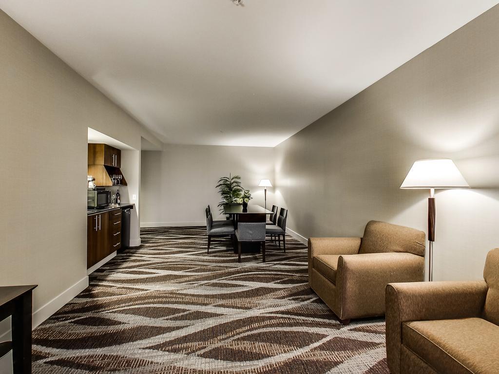 Radisson Hotel Edmonton Airport Leduc Extérieur photo